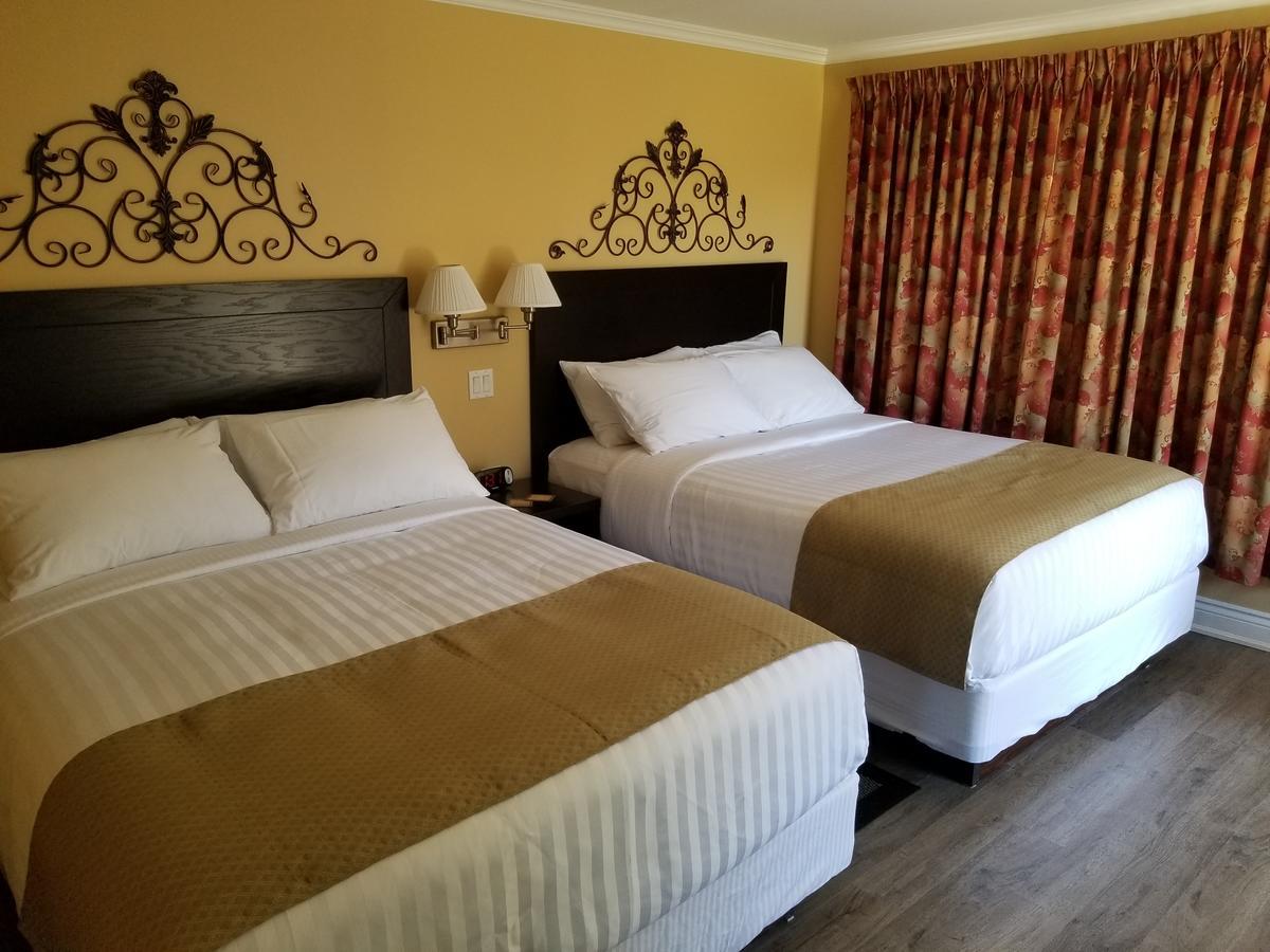Sunny Isle Motel Саммерсайд Экстерьер фото